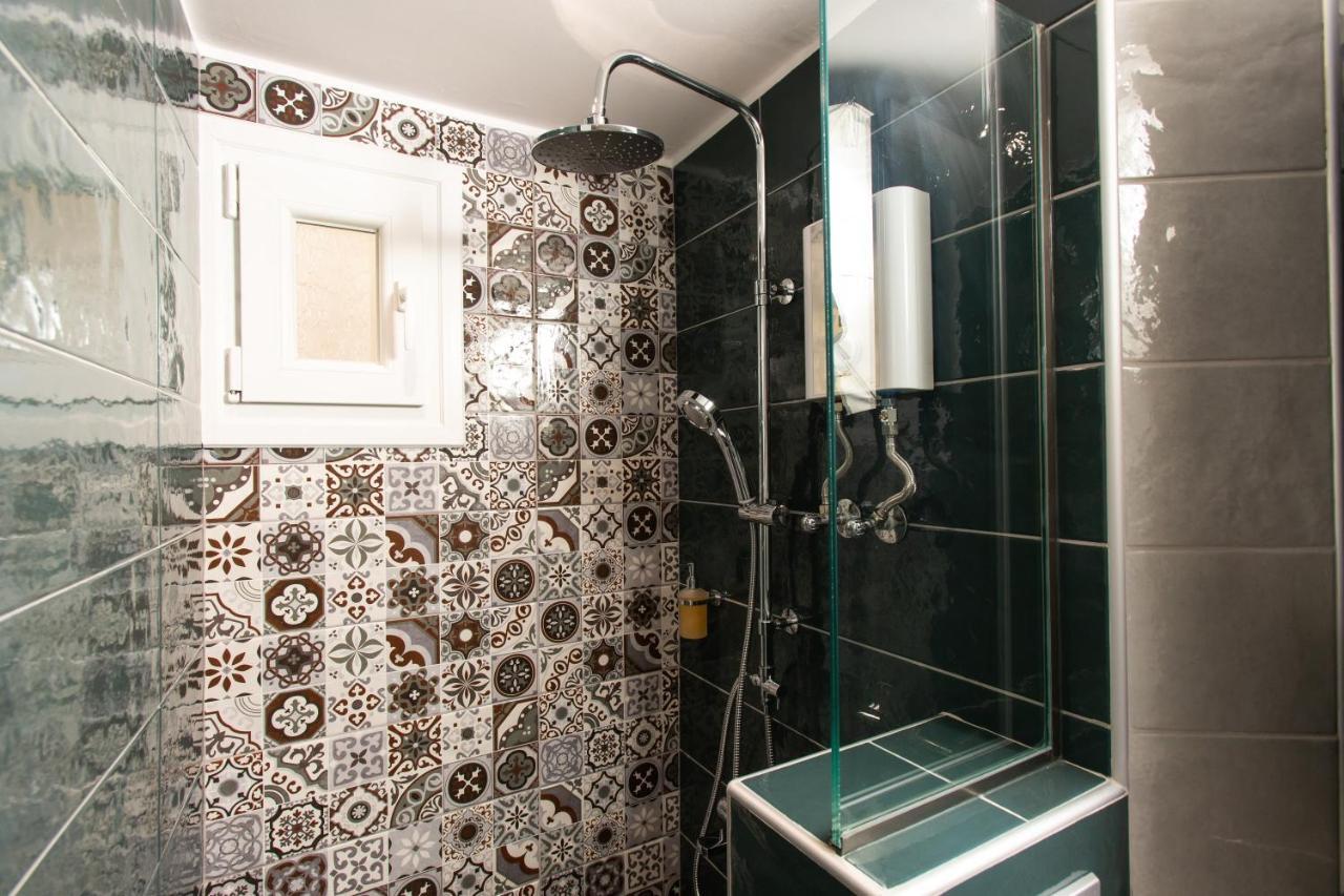 Downtown Luxury Boutique Suites : The Red Suite Θεσσαλονίκη Εξωτερικό φωτογραφία